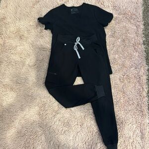 Black figs jigger scrub set